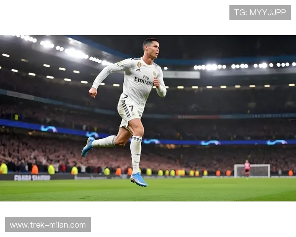 足球球星激情大喊瞬间展现力量与决心点燃赛场激情